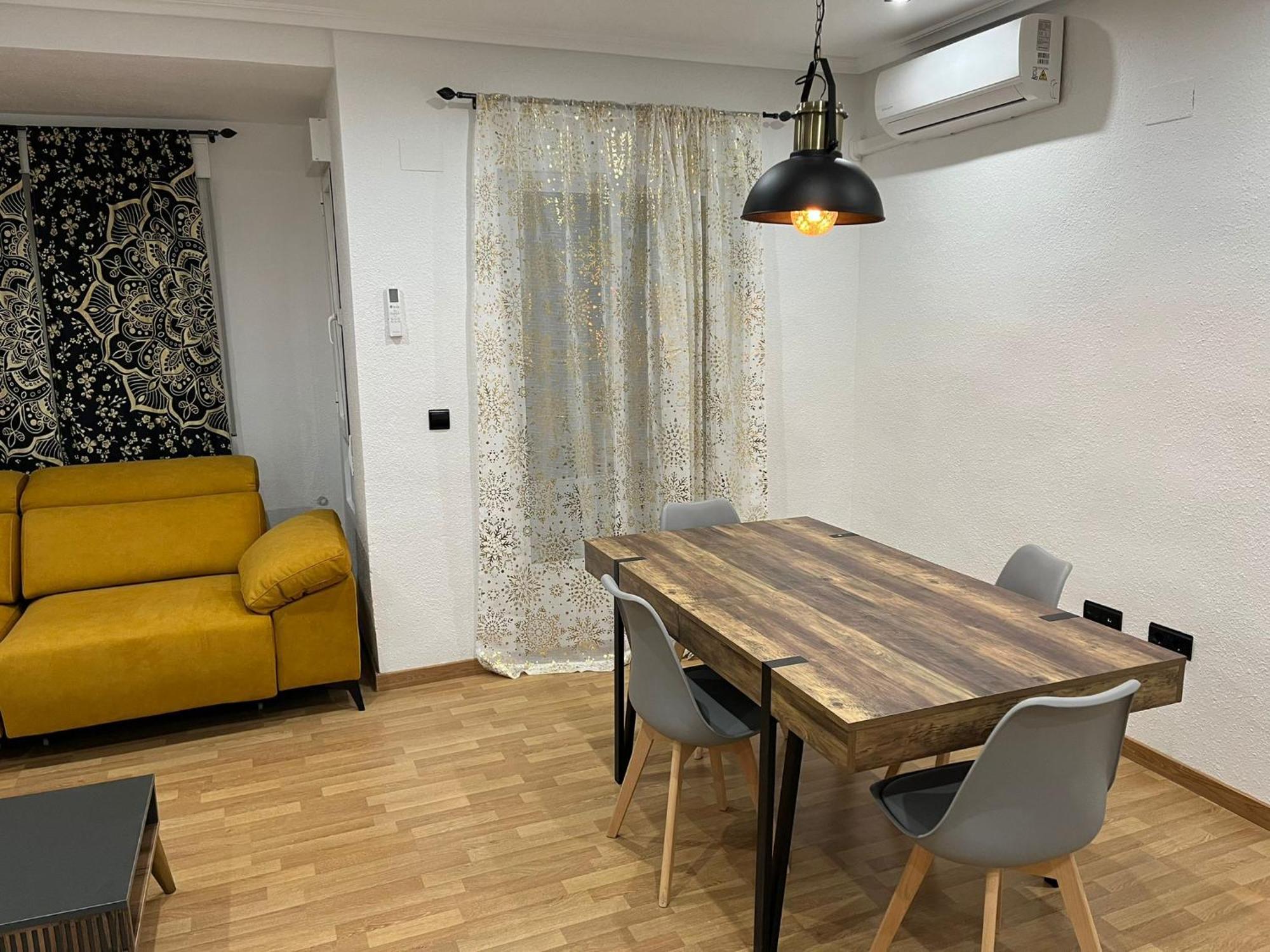 Marqplace Beach Free Parking And Ac Alicante Eksteriør bilde