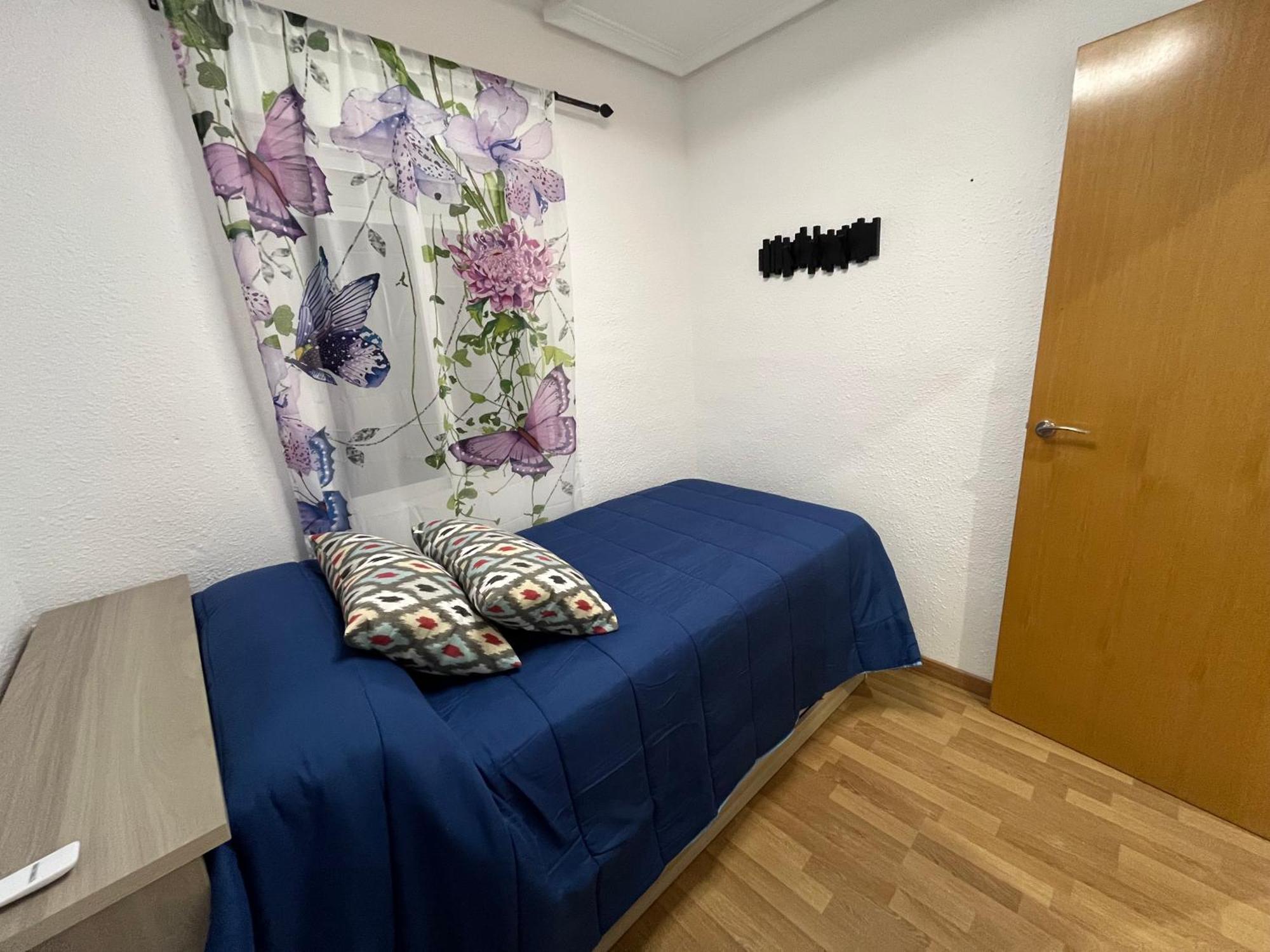 Marqplace Beach Free Parking And Ac Alicante Eksteriør bilde